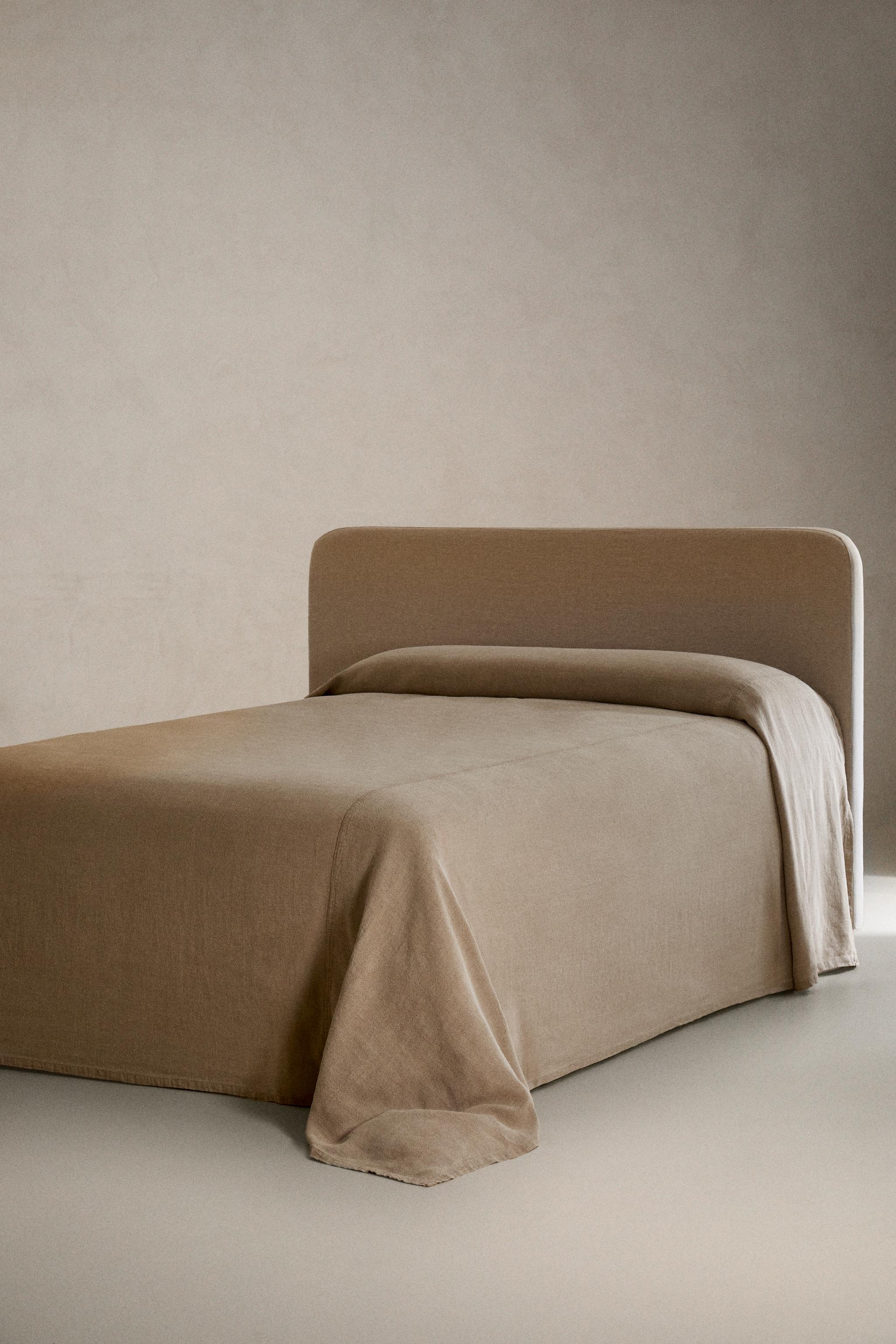 COUVRE-LIT LIN LAVÉ UNI